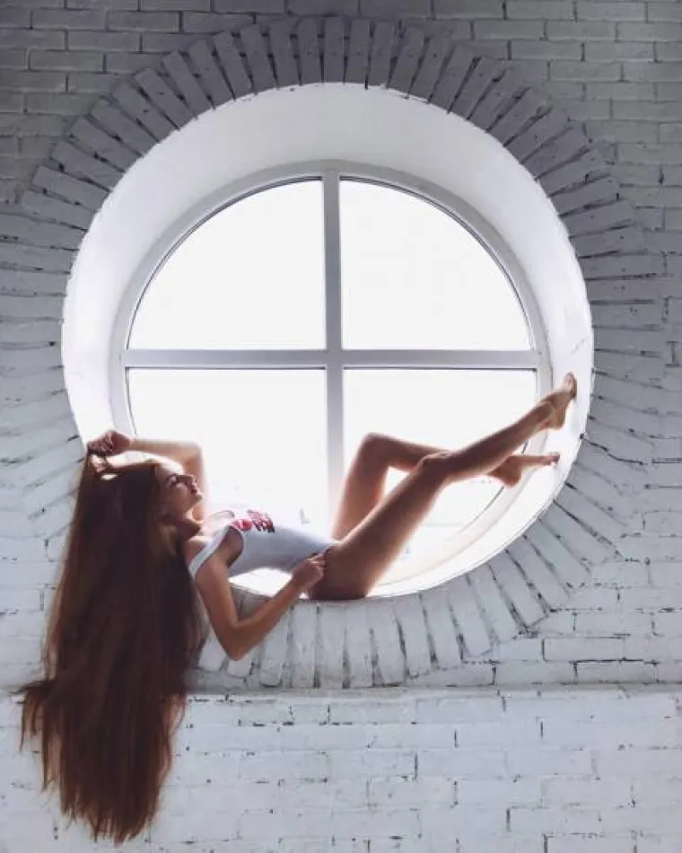 RUSKA MATOVILKA OSVAJA BAJKOVITOM LJEPOTOM: Njezina savršena kosa kao da je ispala iz bajke