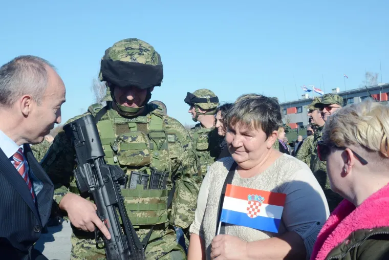 [FOTO] 'TIGROVI' U NATO MISIJI: 182 hrvatska vojnika ispraćena u Litvu