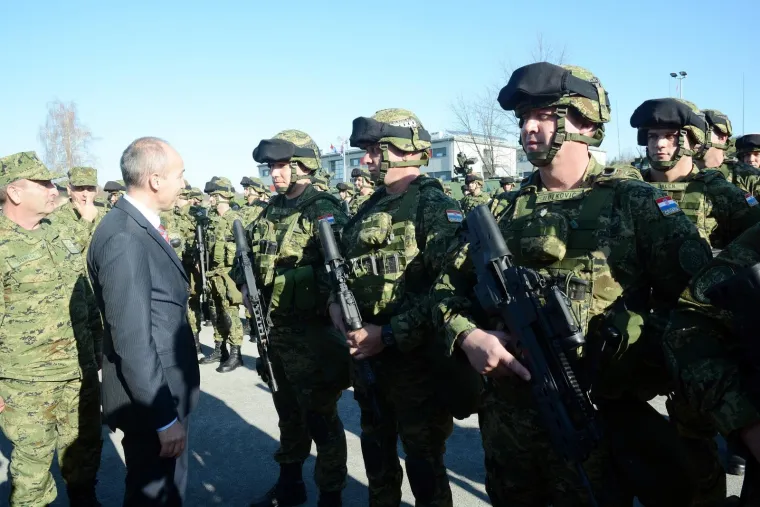 [FOTO] 'TIGROVI' U NATO MISIJI: 182 hrvatska vojnika ispraćena u Litvu