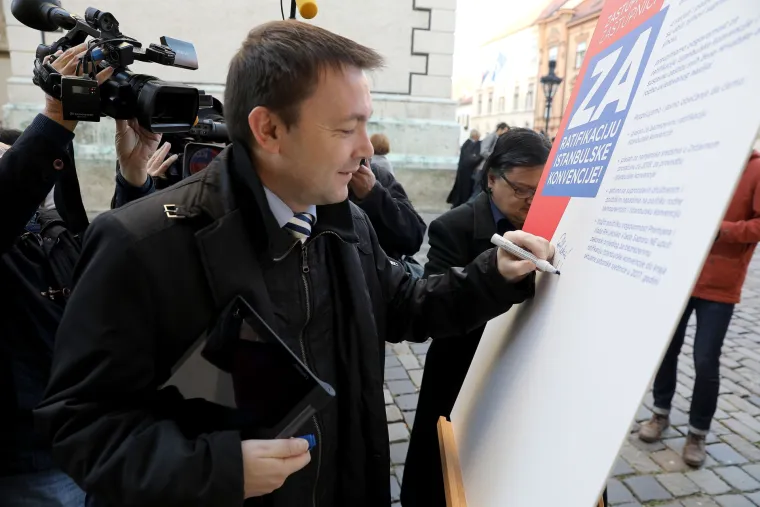 Ispred Sabora prosvjedna akcija za ratifikaciju Istanbulske konvencije