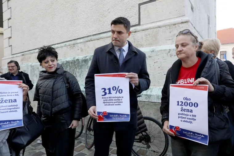 Ispred Sabora prosvjedna akcija za ratifikaciju Istanbulske konvencije