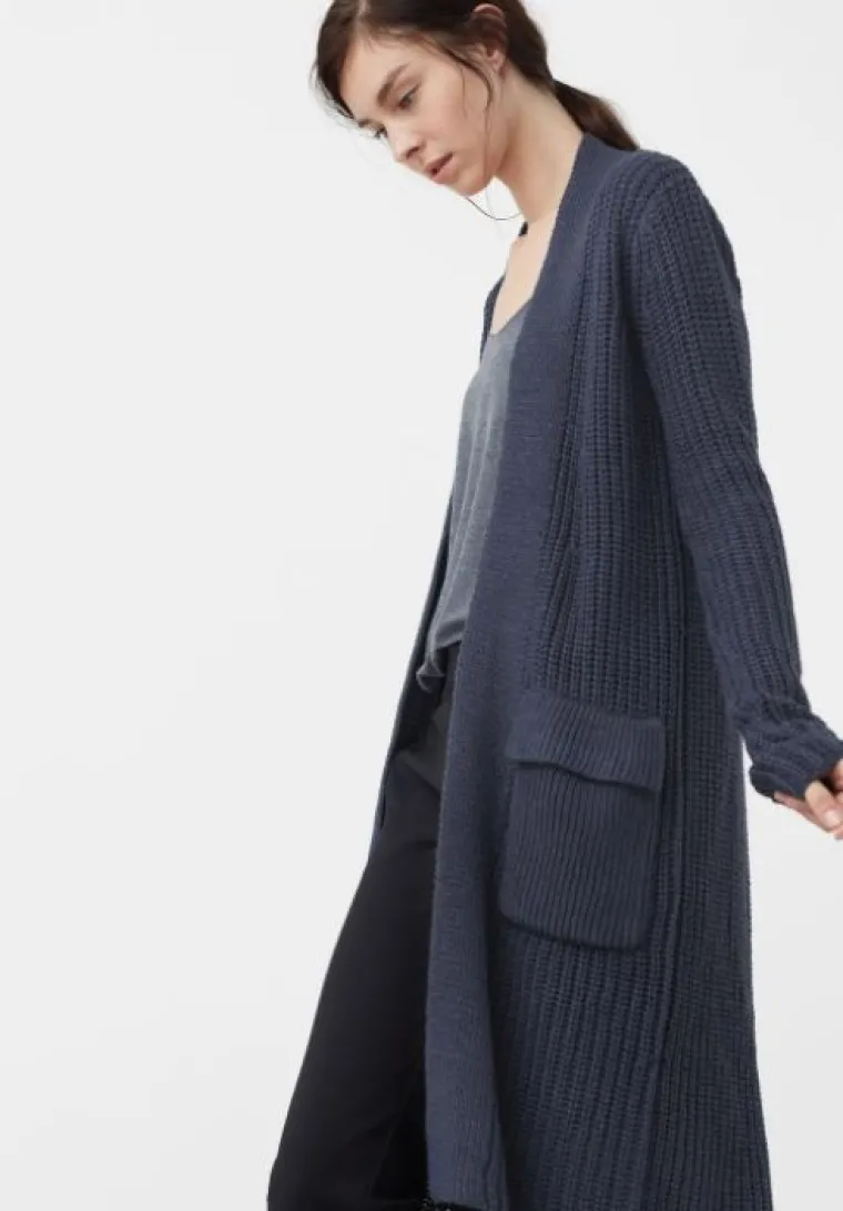 Debela pletena vesta 75,00 kuna