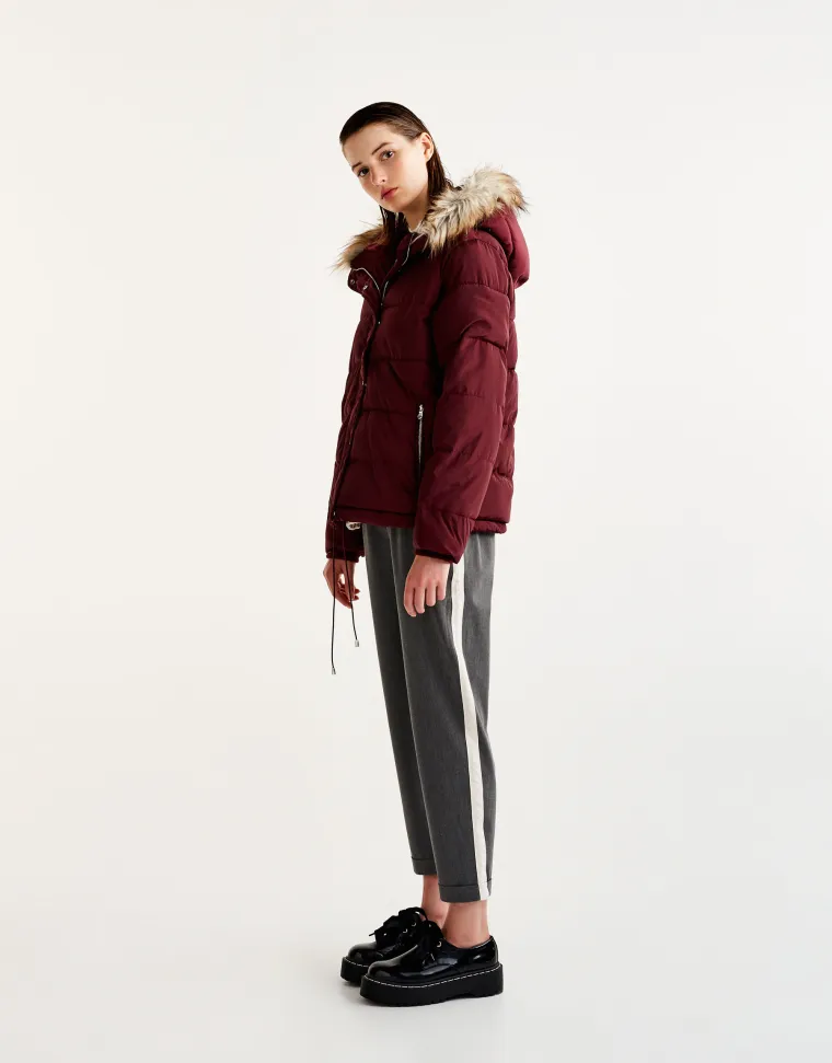 Punjena jakna s umjetnim krznom na kapuljači, Pull&amp;Bear, 299,90 kuna