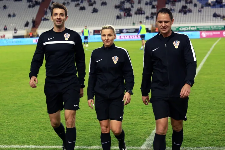 VRUĆA ATMOSFERA NA POLJUDU! Torcida poslala poruku Kosu i dru&scaron;tvu: 'Odgovornost, a ne demagogija'