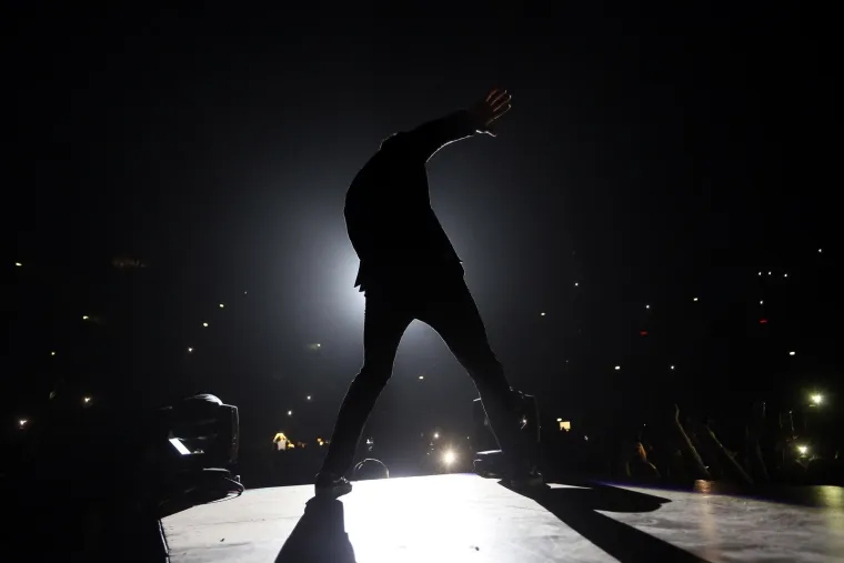 GRA&Scaron;O SPEKTAKLOM PROSLAVIO 20 GODINA KARIJERE: Preko 18.000 ljudi punim glasom pjevalo svaku pjesmu