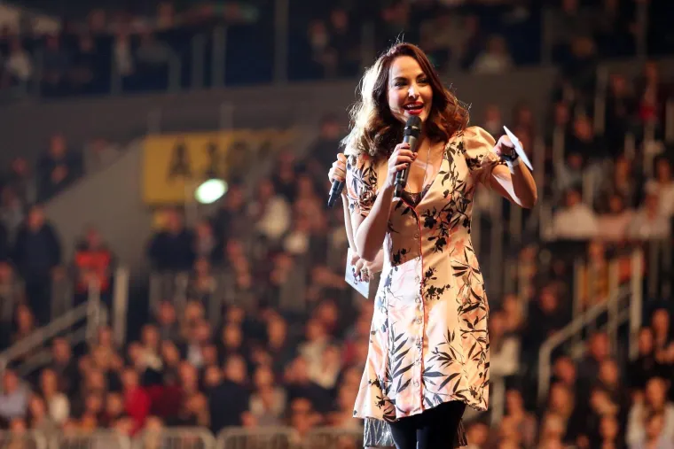 GRA&Scaron;O SPEKTAKLOM PROSLAVIO 20 GODINA KARIJERE: Preko 18.000 ljudi punim glasom pjevalo svaku pjesmu