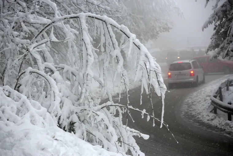 Snježna idila: pogledajte prekrasne fotografije Sljemena na kojem je jutros izmjereno 18 centimetara snijega