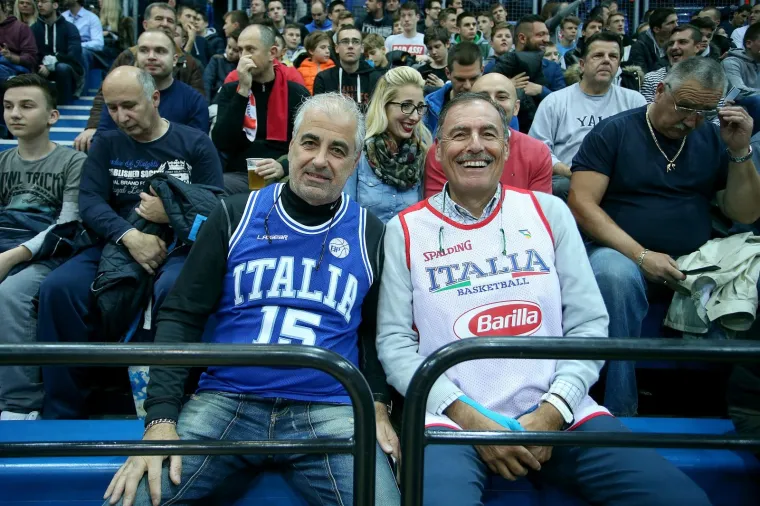 NAVIJAČI ISPUNILI TRIBINE CIBONE: Hrvatska ugostila Italiju u kvalifikacijama za SP