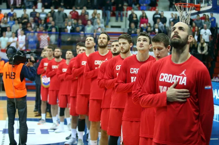 NAVIJAČI ISPUNILI TRIBINE CIBONE: Hrvatska ugostila Italiju u kvalifikacijama za SP