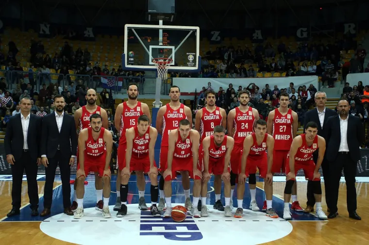 NAVIJAČI ISPUNILI TRIBINE CIBONE: Hrvatska ugostila Italiju u kvalifikacijama za SP