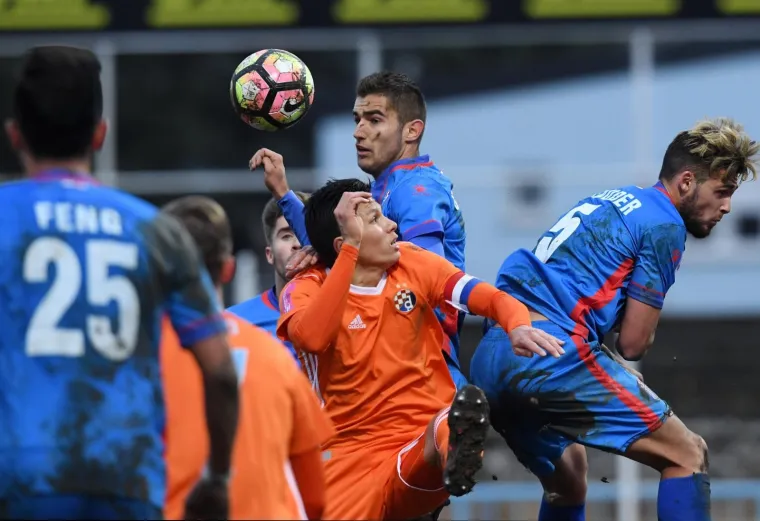 GRADSKI OBRAČUN U KRANJČEVIĆEVOJ: Dinamo protiv Rude&scaron;a u lovu na +14