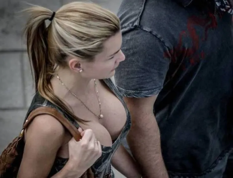 ČEKAJ, ONE TAKVE IDU VAN?! U jako, jako, seksi izdanju uhvaćene na poslu, ulici, autu...