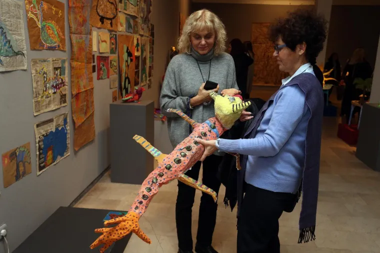 U Zagrebu otvorena izložba napu&scaron;tenih radova 'Udomi rad'