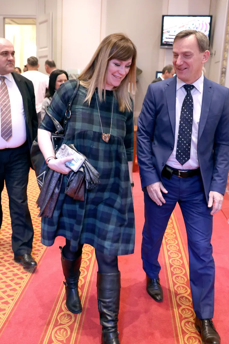 Ugledna sisačka liječnica Željka Josić ozbiljno shvaća svoju dužnost: unatoč trudnoći redovito dolazi u Sabor