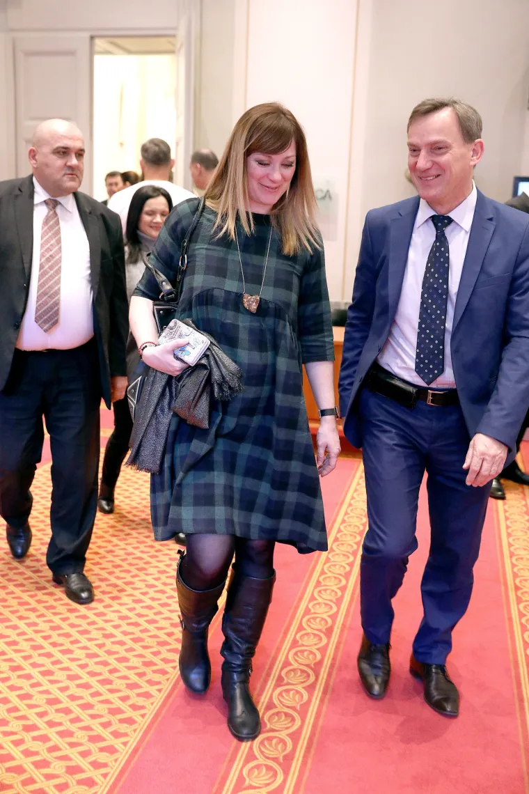 Ugledna sisačka liječnica Željka Josić ozbiljno shvaća svoju dužnost: unatoč trudnoći redovito dolazi u Sabor