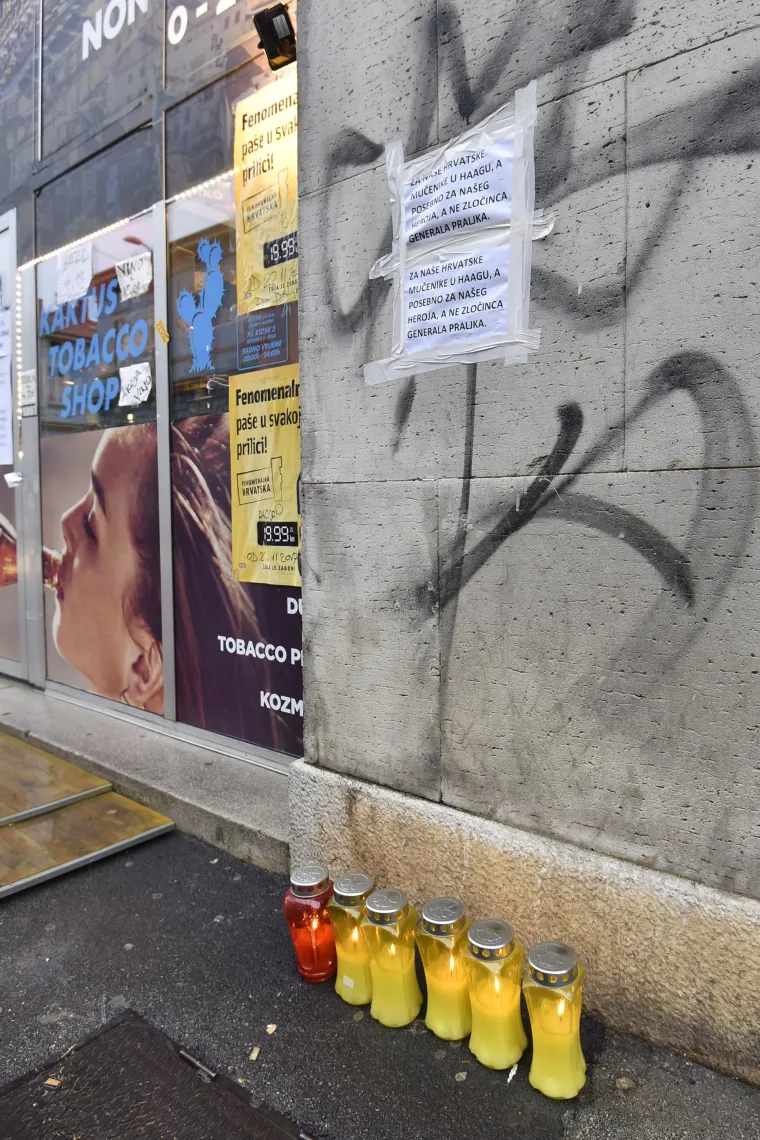 U Puli zapaljene svijeće za Slobodana Praljka i ha&scaron;ke optuženike