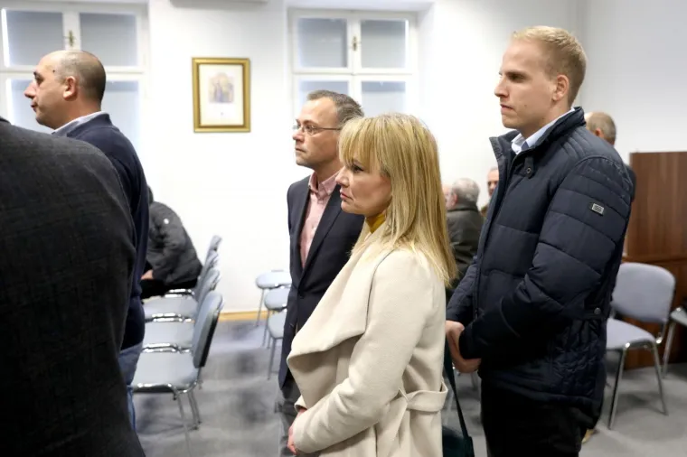 U knjigu su se upisali članovi Hrvatskoga generalskog zbora na čelu s predsjednikom HGZ-a generalom Pavlom Miljavcem i tajnikom HGZ-a generalom Marinkom Kre&scaron;ićem