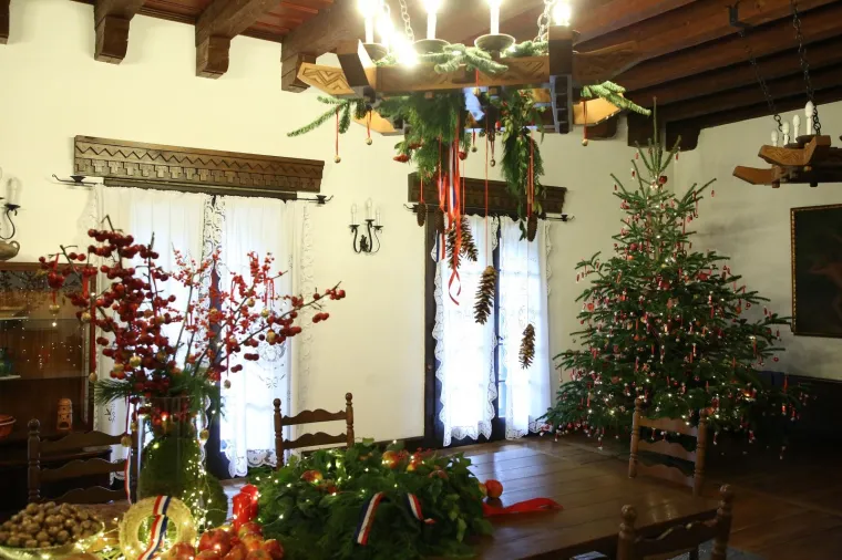 PREDSJEDNIČINA VILA OTVARA SVOJA VRATA GRAĐANIMA: Pogledajte kako izgleda unutra&scaron;njost Vile Prekrižje