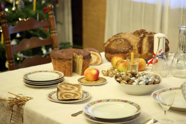 PREDSJEDNIČINA VILA OTVARA SVOJA VRATA GRAĐANIMA: Pogledajte kako izgleda unutra&scaron;njost Vile Prekrižje