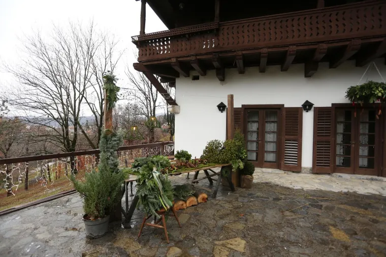 PREDSJEDNIČINA VILA OTVARA SVOJA VRATA GRAĐANIMA: Pogledajte kako izgleda unutra&scaron;njost Vile Prekrižje