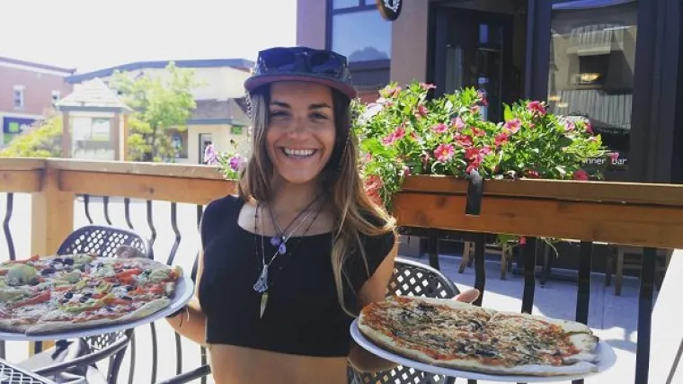 ONE STVARNO JAKO VOLE PIZZU: Vruće, dostupne i spremne za uživanje