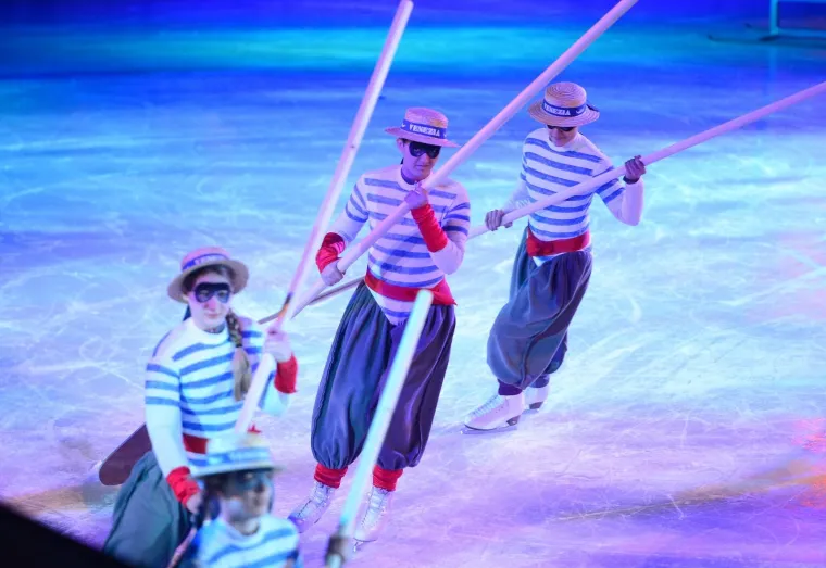 ČAROLIJA BOŽIĆA PREPLAVILA ZAGREB: Službeno je počeo Advent u metropoli, pogledajte veliku fotogaleriju