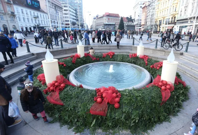 BOŽIĆNI UGOĐAJ PREUZEO ZAGREB: Ako je suditi po ovim fotografijama, čeka nas predivan Advent