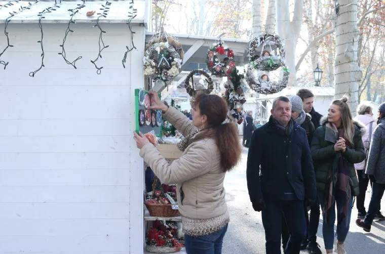 BOŽIĆNI UGOĐAJ PREUZEO ZAGREB: Ako je suditi po ovim fotografijama, čeka nas predivan Advent