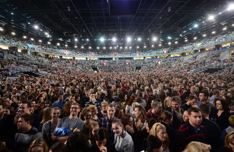 PARNI VALJAK PRIREDIO SPEKTAKL U ZAGREBU: Arena je bila ispunjena do posljednjeg mjesta, a ulaznice rasprodane danima unaprijed