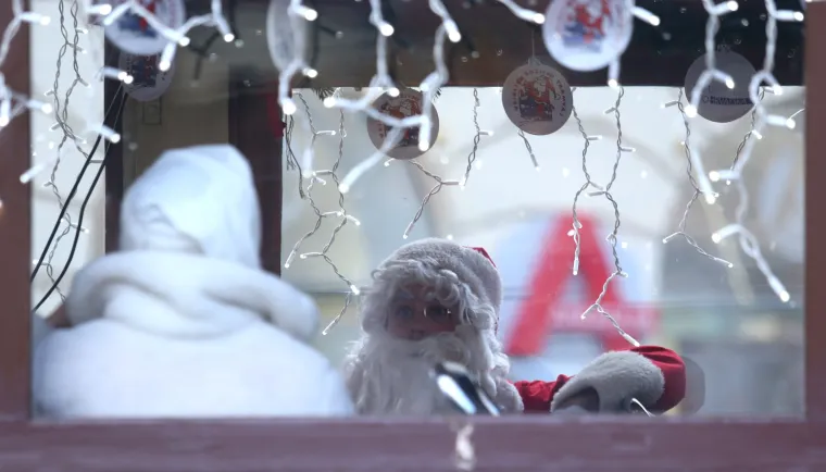 Veseli božićni tramvaj ponovno vozi zagrebačkim ulicama: i ove godine uveseljavat će najmlađe i njihove obitelji