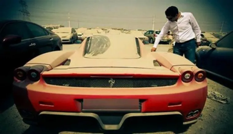 DUBAI JE GROBLJE SKUPIH AUTOMOBILA: Evo što se dogodi kada bogatašima dosade limeni ljubimci