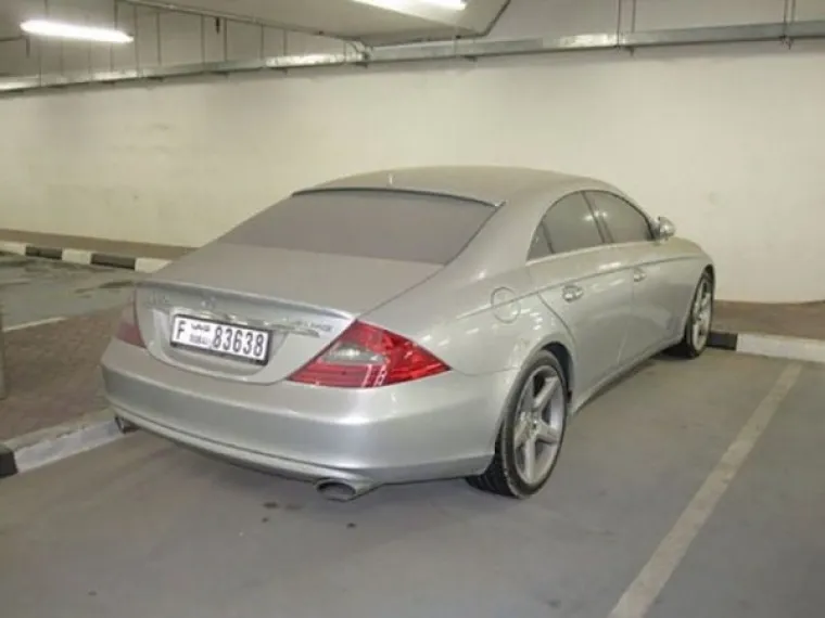 DUBAI JE GROBLJE SKUPIH AUTOMOBILA: Evo što se dogodi kada bogatašima dosade limeni ljubimci