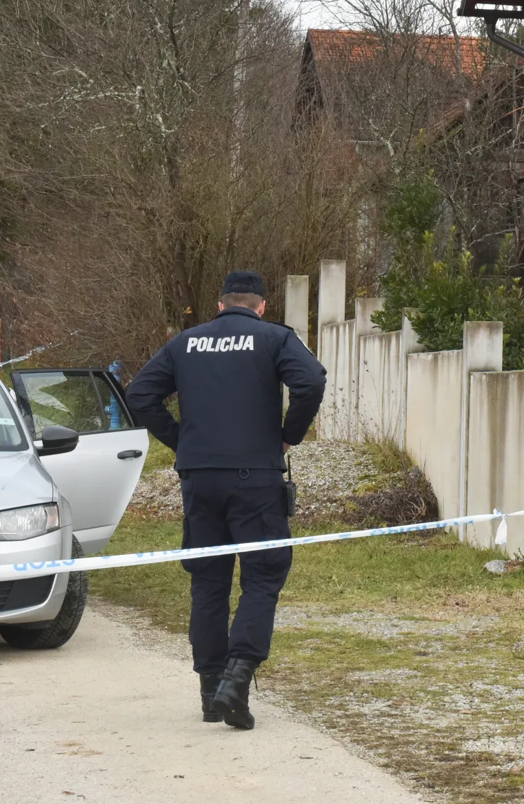 Policija obavila očevid nakon ubojstva  i pljačke u Jamničkoj Pisarovini
