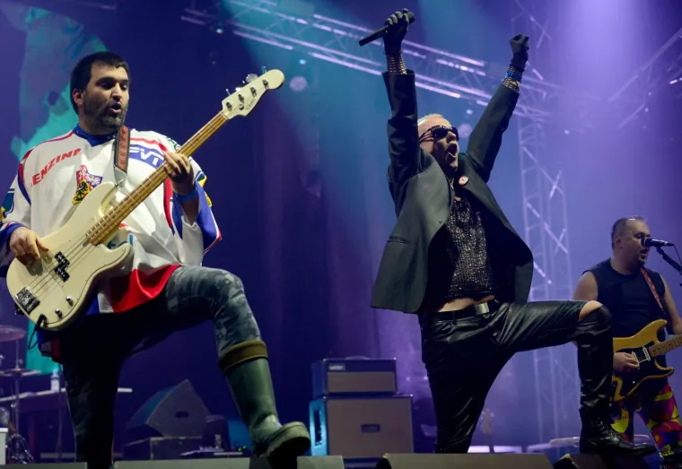 NA 13. POZITIVNOM KONCERTU ČAK PET IZVOĐAČA: Zagrebački Dom sportova okupio alternativce svih profila