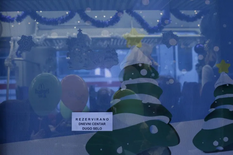 Humanitarna vožnja božićnim vlakom za djecu s invaliditetom i djecu iz domova