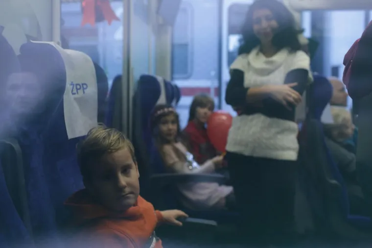 Humanitarna vožnja božićnim vlakom za djecu s invaliditetom i djecu iz domova