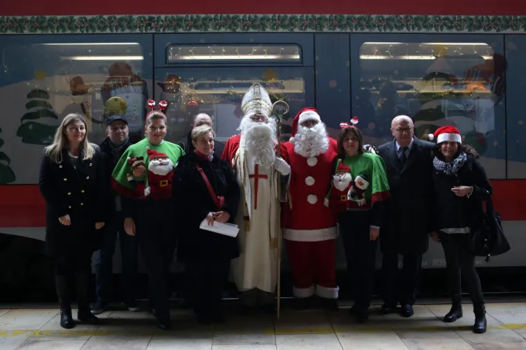 Humanitarna vožnja božićnim vlakom za djecu s invaliditetom i djecu iz domova