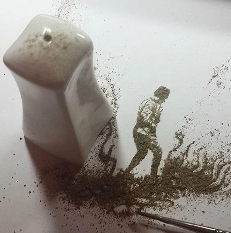 Kralj minijatura slika na kokicama, krilima insekata, vrhovima &scaron;ibica, sjemenkama i o&scaron;tricama žileta