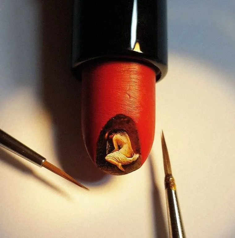 Kralj minijatura slika na kokicama, krilima insekata, vrhovima &scaron;ibica, sjemenkama i o&scaron;tricama žileta