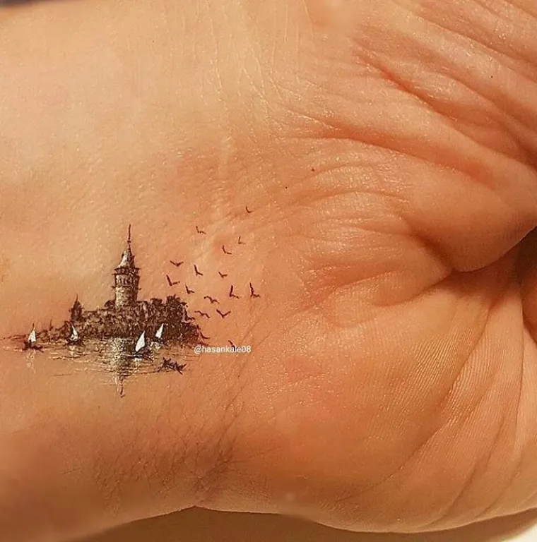 Kralj minijatura slika na kokicama, krilima insekata, vrhovima &scaron;ibica, sjemenkama i o&scaron;tricama žileta