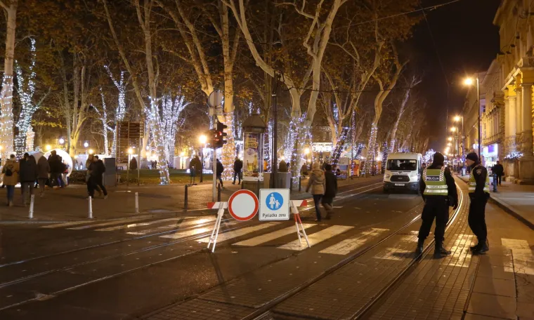 Zagreb: policija osigurava sve prilaze prema trgovima gdje se odvijaju adventska događanja