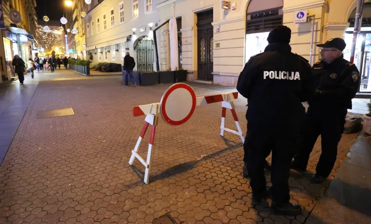 Zagreb: policija osigurava sve prilaze prema trgovima gdje se odvijaju adventska događanja