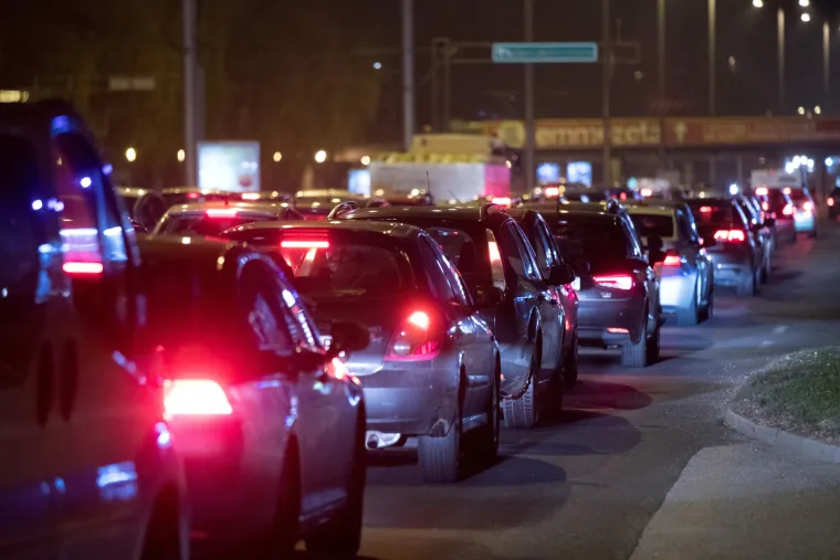 Zbog prometne nesreće stvara se velika prometna gužva na Av. Dubrovnik u smjeru rotora