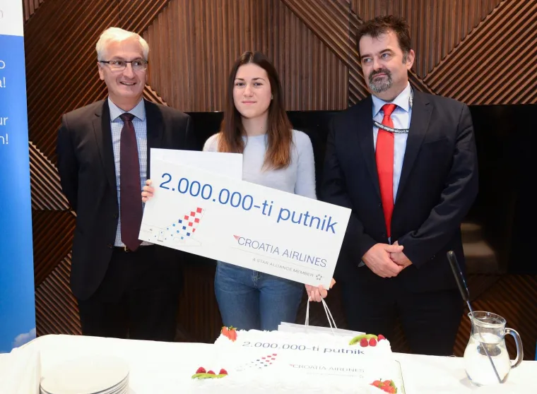 U Zračnoj luci Franjo Tuđman dočekana dvomilijunta putnica Croatia Airlinesa, nagradili ju s dvije povratne zrakoplovne karte u poslovnom razredu za jedno od međunarodnih odredi&scaron;ta