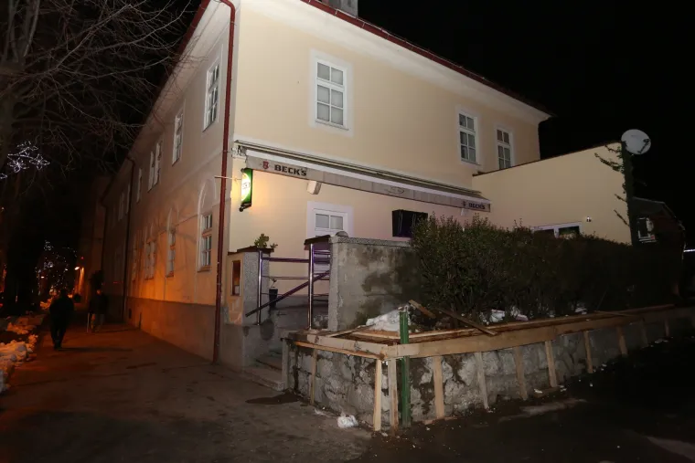 Ogulin: obiteljska kuća i kafić u kojem je iznenada preminuo 21-godi&scaron;njak