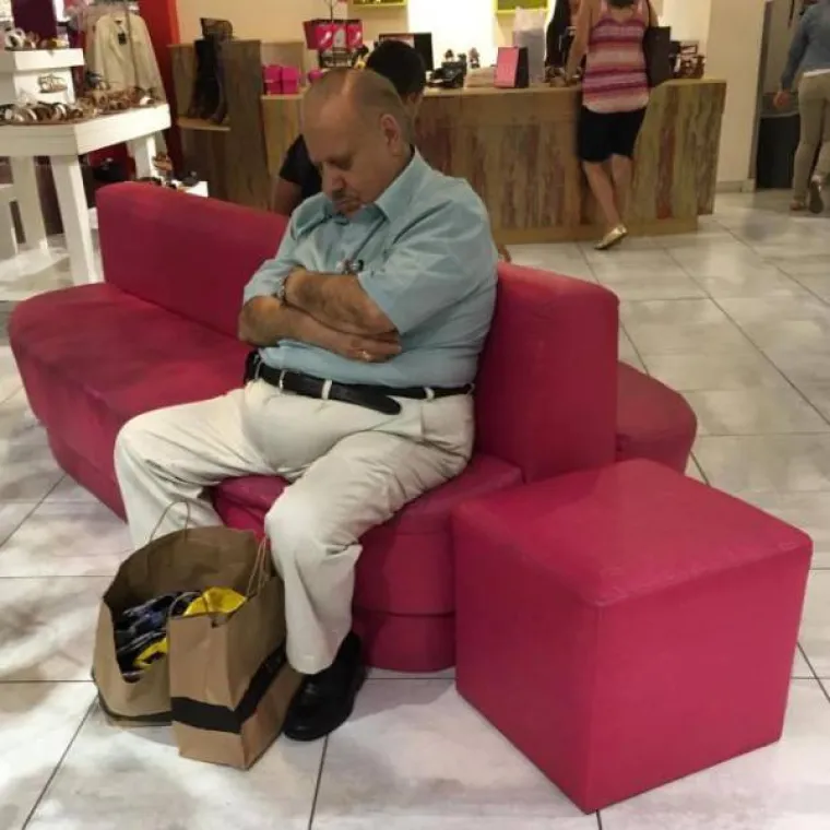 Stigla je sezona &scaron;opinga i neki mu&scaron;karci je te&scaron;ko podnose