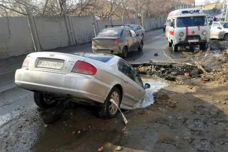 RUSKI GRAD S NAJGORIM CESTAMA NA SVIJETU: Ako mislite da su na&scaron;e ceste lo&scaron;e, znajte da može biti i puno gore