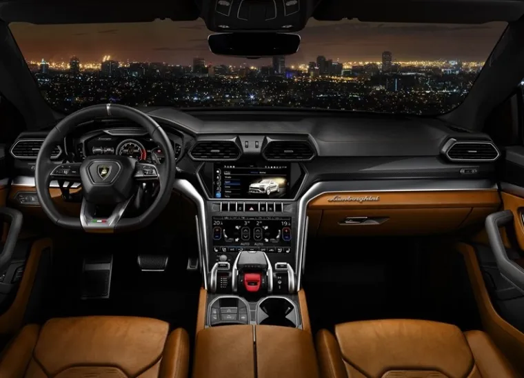 LAMBORGHINI URUS POKAZAO LICE: Ovako izgleda sportaš u tijelu SUV-a vrijedan 1,3 milijuna kuna