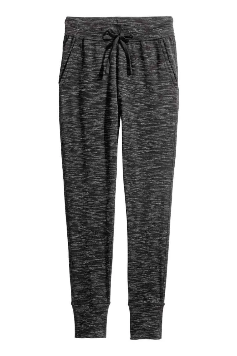 Pro&scaron;arane jogger hlače, H&amp;M, 150,07 kuna