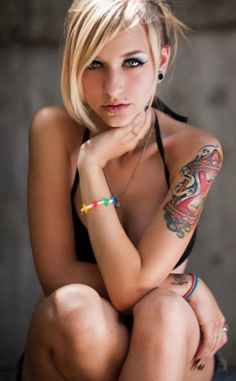 ZNATE &Scaron;TO KAŽU O TETOVIRANIM DJEVOJKAMA? Jedno je sigurno - ba&scaron; i nisu sramežljive